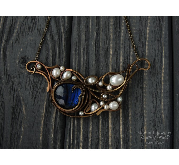 Brass wire bib necklace